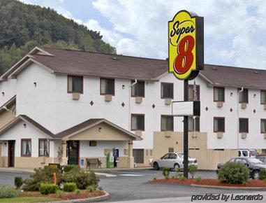 Super 8 Butler Hotel Buitenkant foto